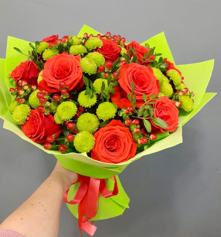 Букет цветов из: Хризантемы и Розы в Саянске