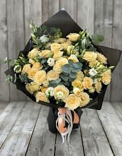 Букет цветов из:  Розы и Лизиантусы #REPLACE_PRED# Саянске