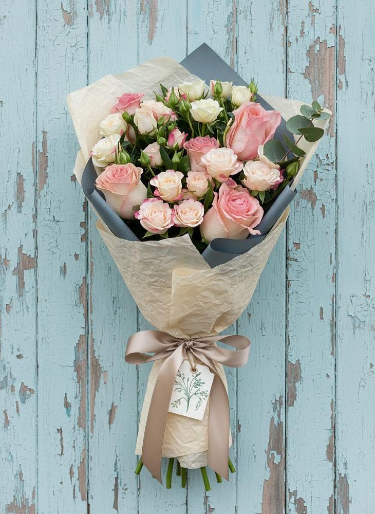 Букет цветов из: Розы в Саянске