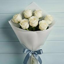 Букет 7 Белых роз Эдлесс Лав в Саянске