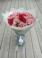 Букет цветов из:  Альстромерии в Саянске