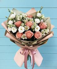 Букет цветов из:  Розы, Альстромерии и Лизиантусы в Саянске