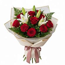 Букет цветов из:  Лилии и Розы в Саянске