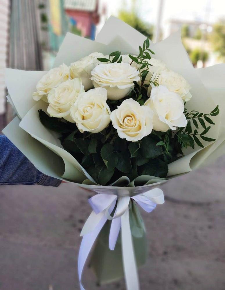 Букет Белые розы Проуд в Саянске
