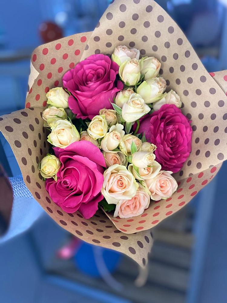 Букет цветов из: Розы в Саянске