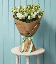 Букет цветов из:  Лизиантусы в Саянске