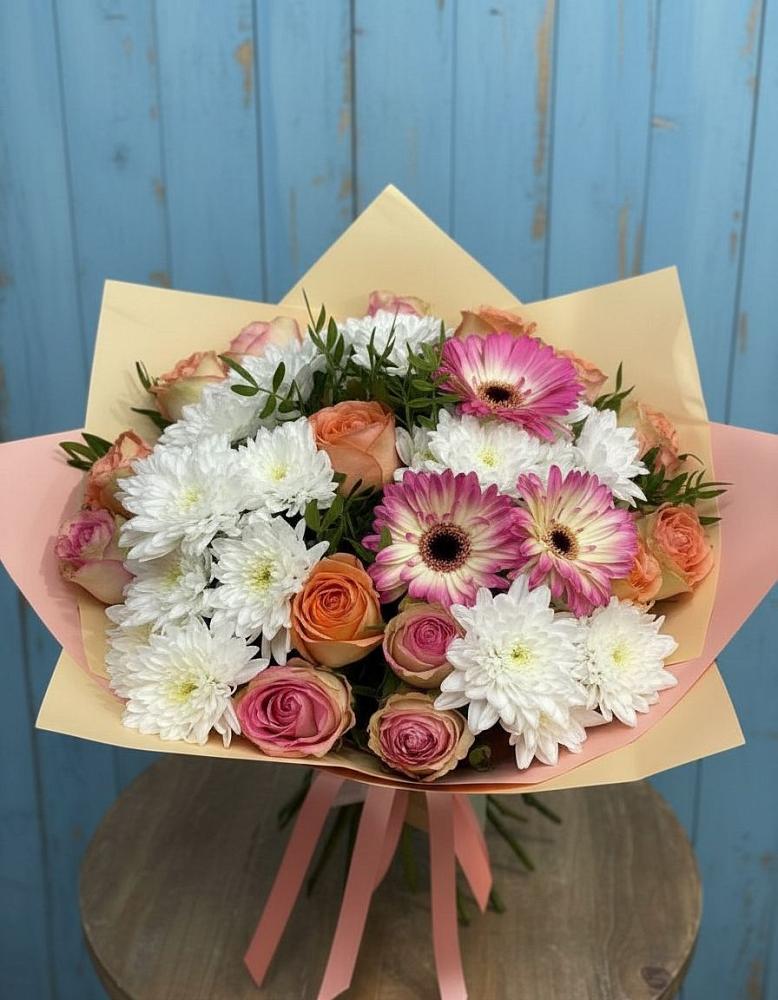 Букет цветов из: Розы, Герберы и Хризантемы в Саянске