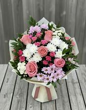 Букет цветов из:  Альстромерии, Гвоздики, Розы и Хризантемы в Саянске