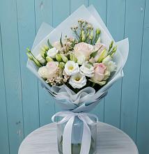 Букет цветов из:  Розы и Лизиантусы в Саянске