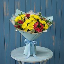 Букет цветов из:  Альстромерии и Хризантемы в Саянске